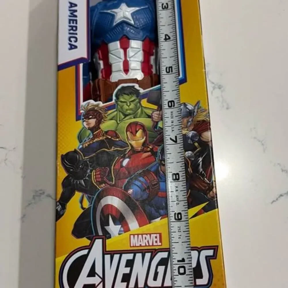 NIB Hasbro Marvel Avengers Titan Hero Series Captain America 12” Action Figure